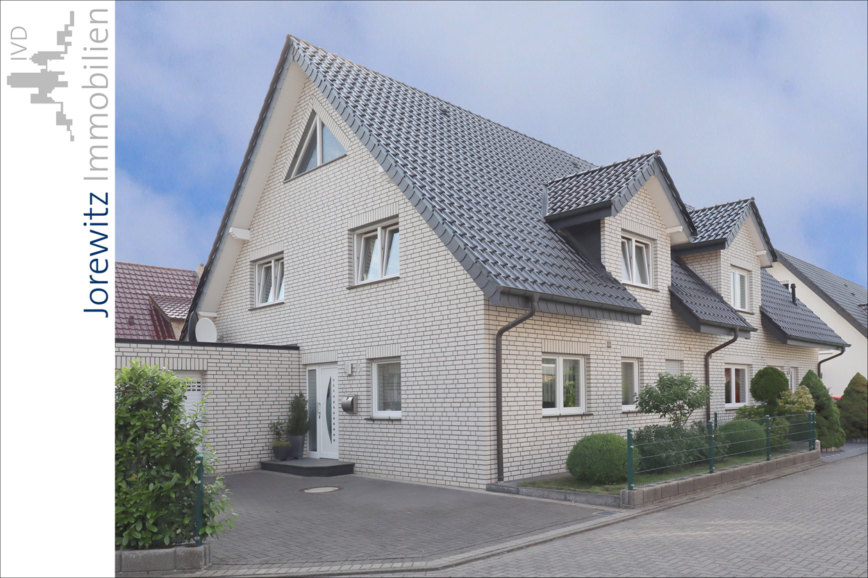 001 - Straßenansicht