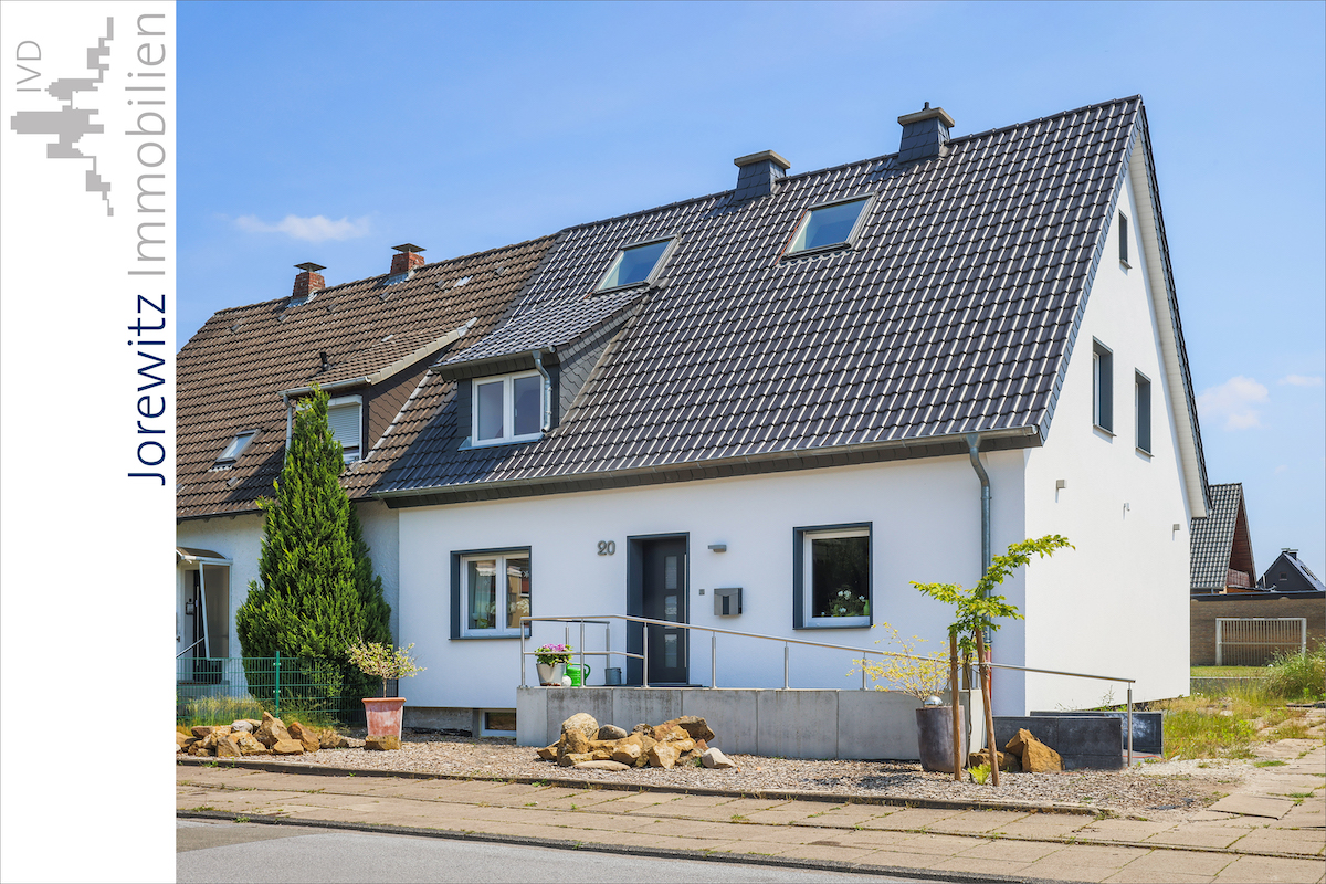 001 - Straßenansicht