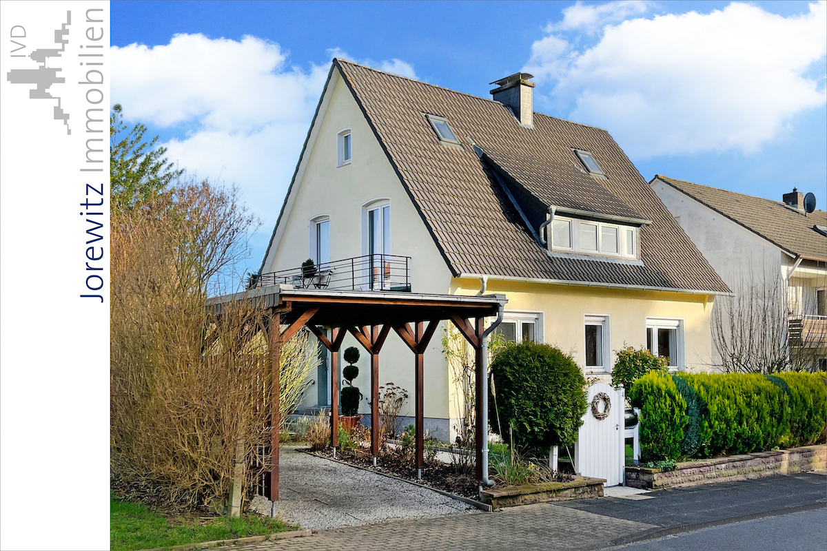 001 - Straßenansicht