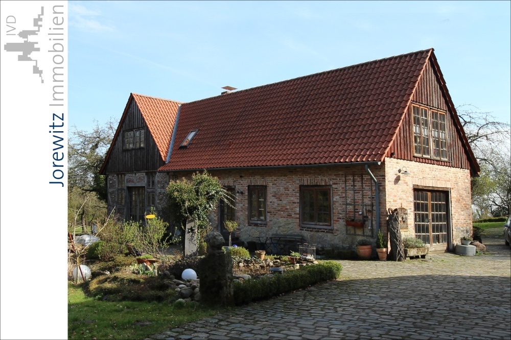 001 - Straßenansicht