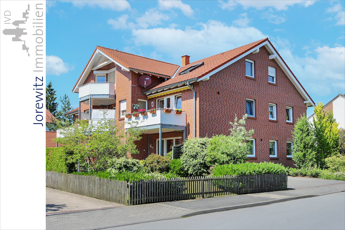 001 - Straßenansicht