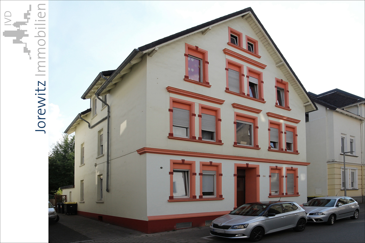 001 - Straßenansicht