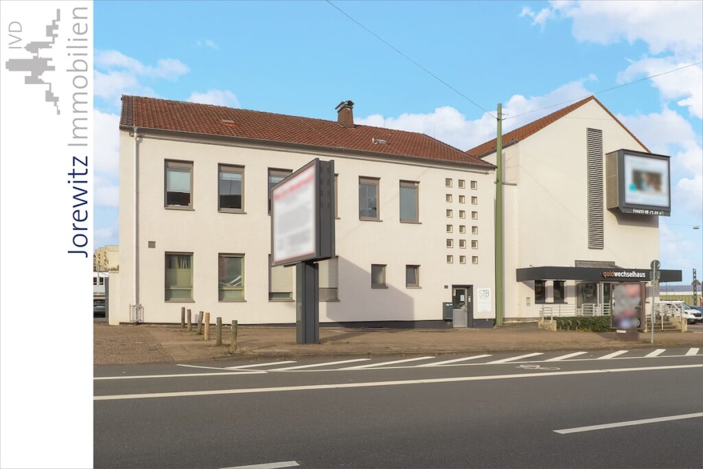 001 - Straßenansicht