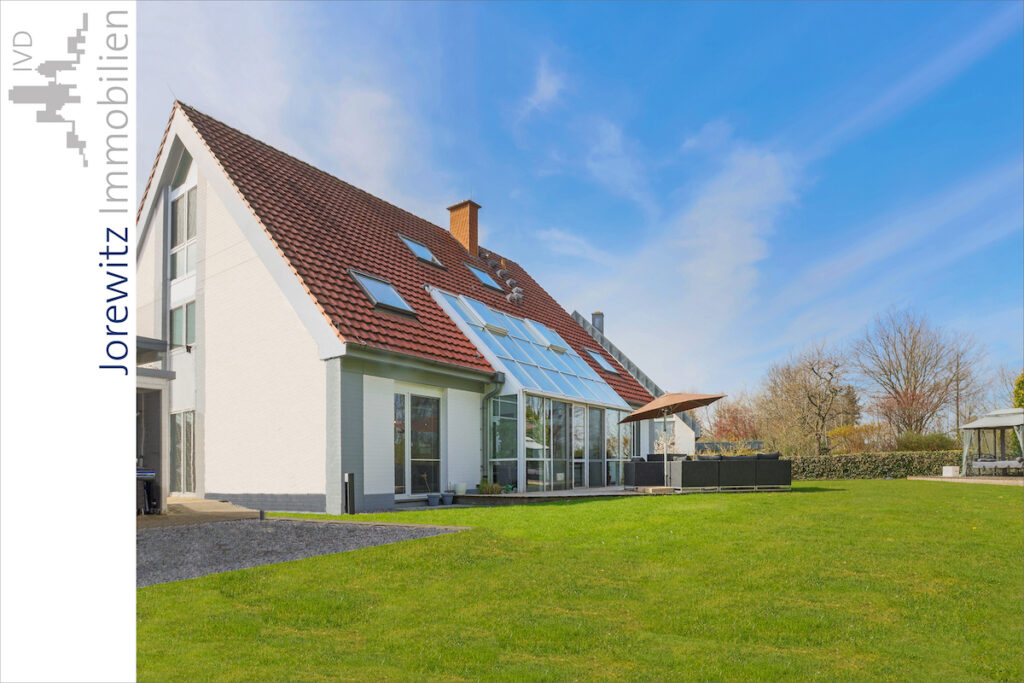 001 - Gartenansicht
