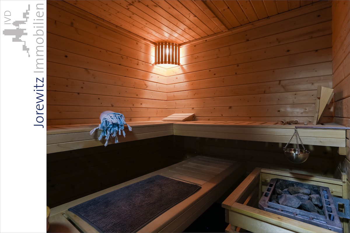025 - Sauna