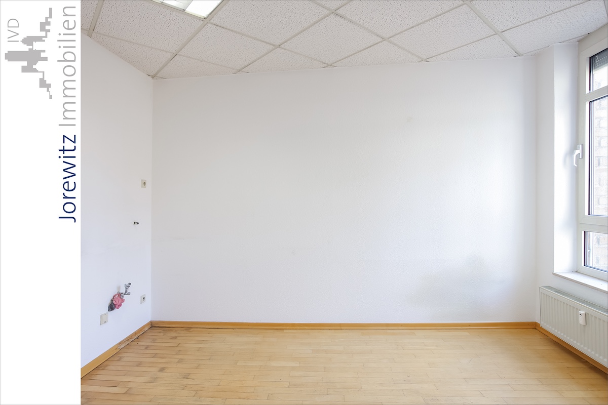 008 - Büro 6