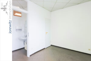 008 - Büro 4