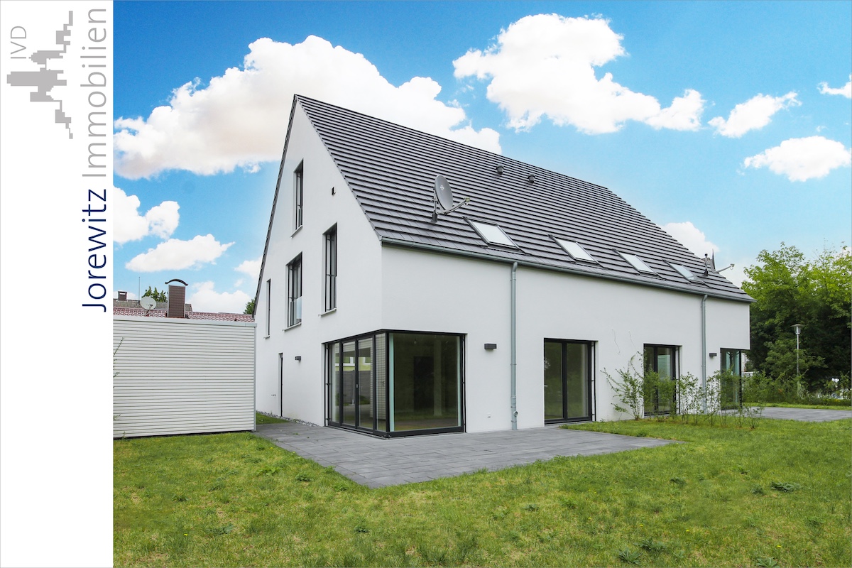 001 - Gartenansicht