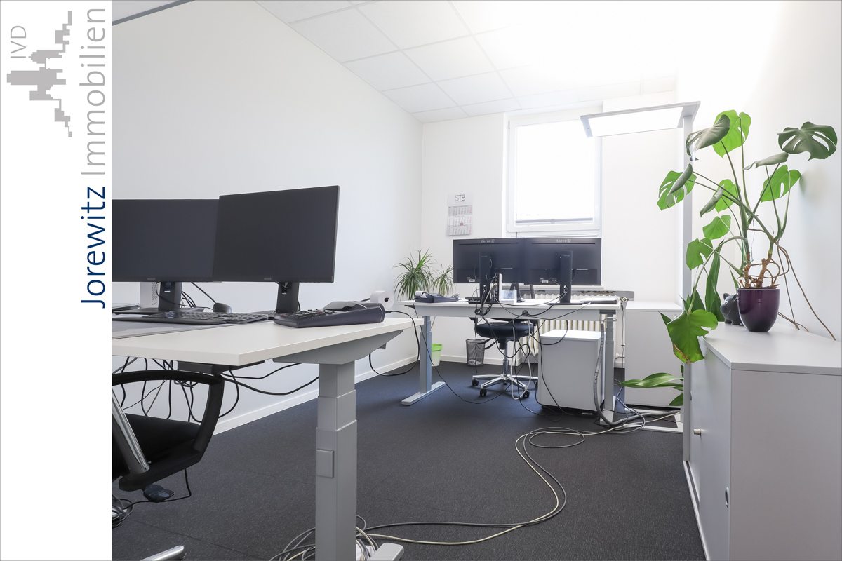 004 - Büro 1