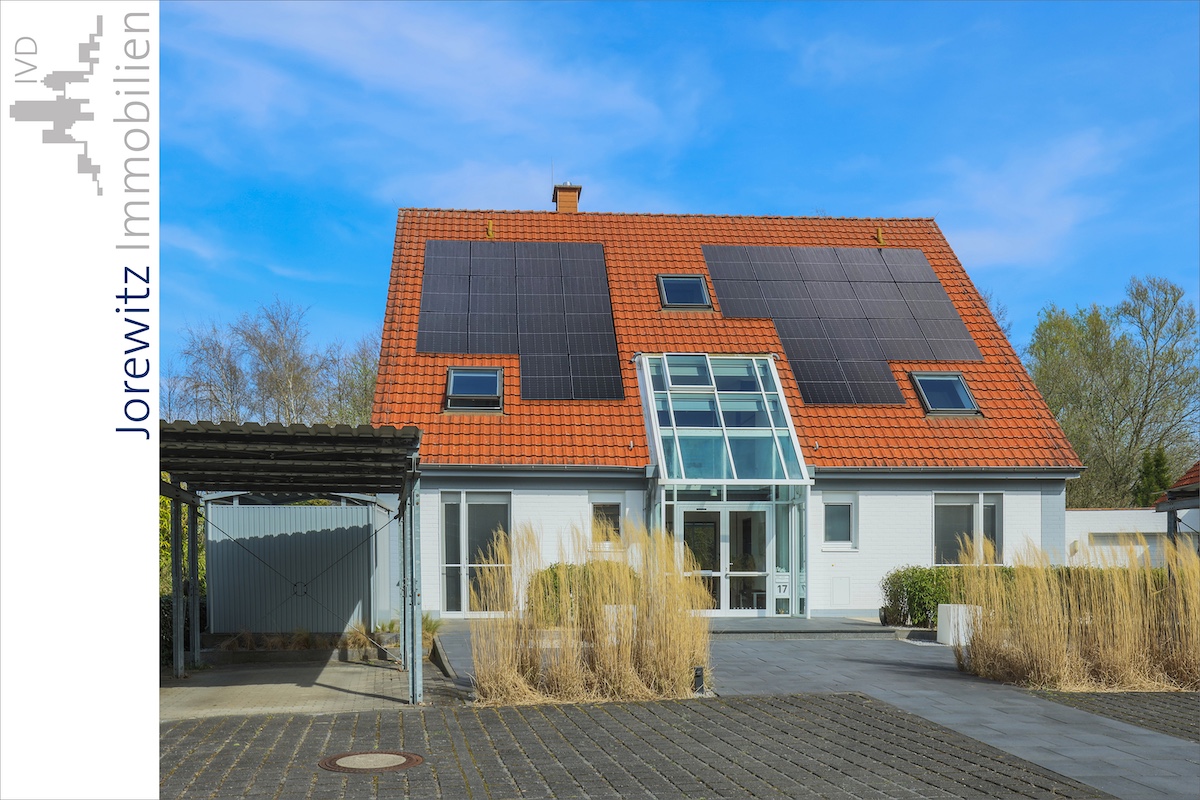 003 - Straßenansicht