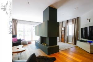 008 - Wohn- und Kaminzimmer- Ansicht 1