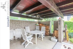 010 - Terrasse (überdacht) Ansicht 2