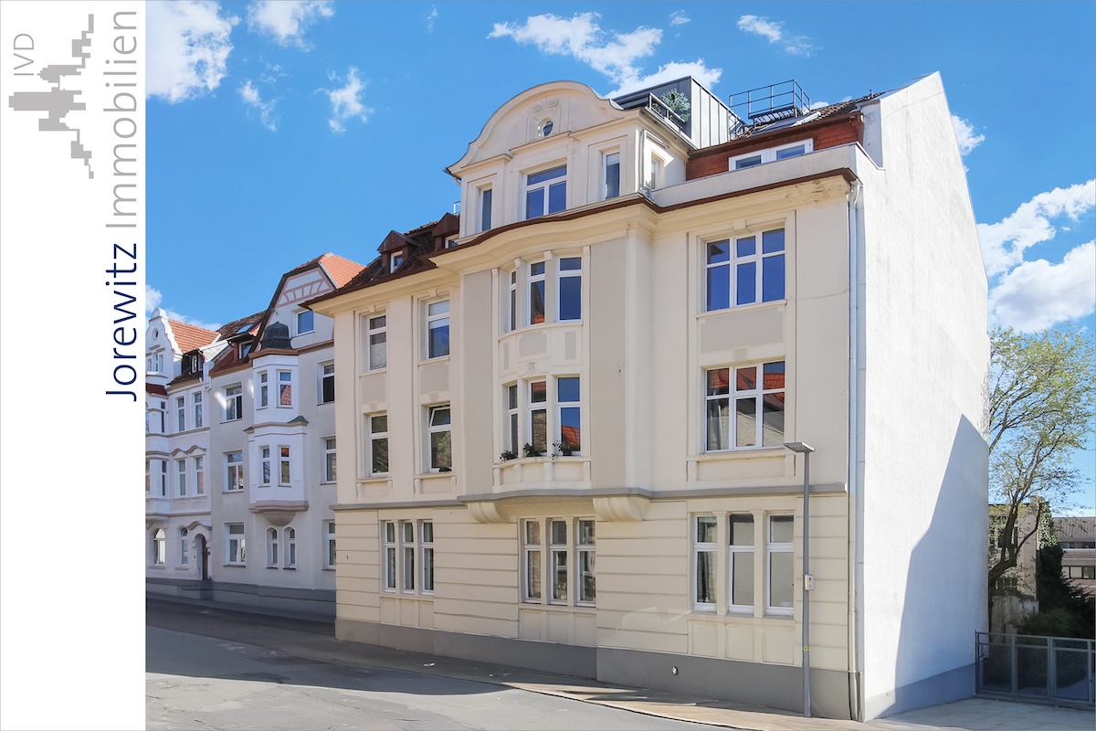 002 - Straßenansicht