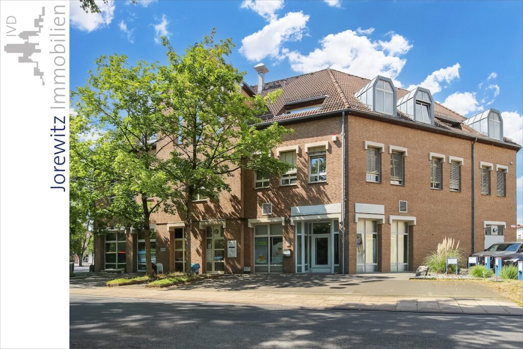 001 - Straßenansicht
