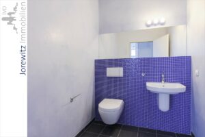 015 - WC