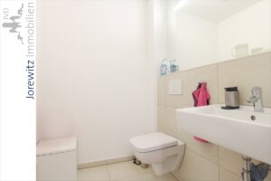 016 - Gewerbefläche 1. OG rechts - WC