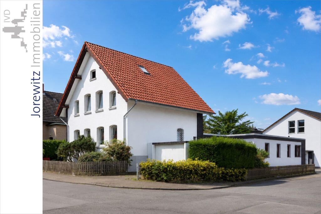 001 - Straßenansicht