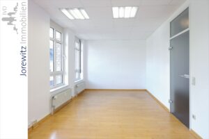 003 - Büro 2