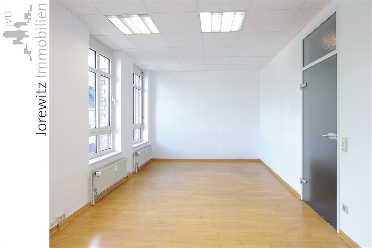 003 - Büro 2
