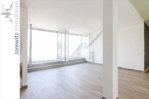 006 - Wohnen - Zugang Balkon
