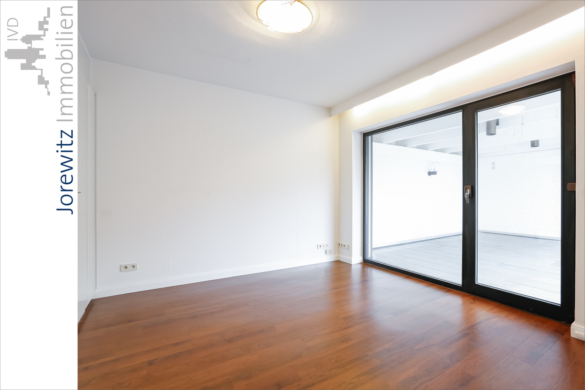 015 - Schlafen mit Ausgang zur überdachten Terrasse
