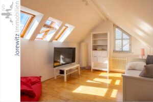 023 - Wohnung 1 - Abstellraum Spitzboden