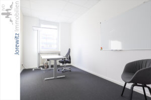 007 - Büro 4
