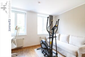 008 - Büro