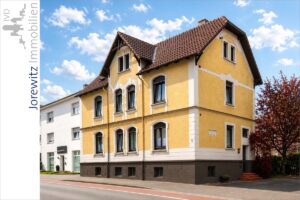 002 - Straßenansicht