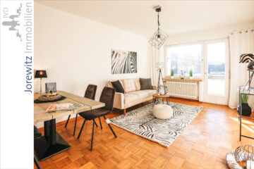 Bi-Sennestadt: Schön renovierte 3 Zimmer-Wohnung mit Loggia - 004 - Wohnen - Essen - Ansicht 1