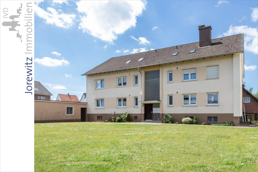 Bielefeld-Milse: Solides und sehr gepflegtes Mehrfamilienhaus mit 6 Wohneinheiten - 001 - Seitenansicht