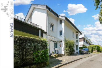 Bielefeld-Johannistal: 4 Zimmer-Maisonettewohnung mit Balkon, Terrasse und Garten - 004 - Eingangsansicht