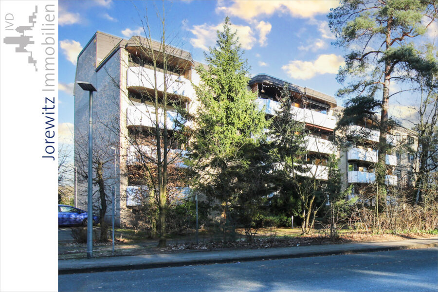 Bielefeld-Senne: Familienfreundliche 4 Zimmer-Wohnung mit Balkon in Waldrandlage - 001 - Balkonansicht